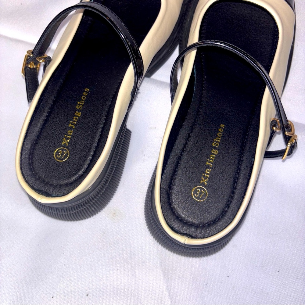 NEW Xin Jing Womens Mary Jane’s  Shoes Beige Black Close Toe Open Back Size 6.5 - Picture 4 of 6